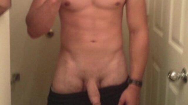 Alleged nude selfie of Luigi Mangione is exposed!!!
